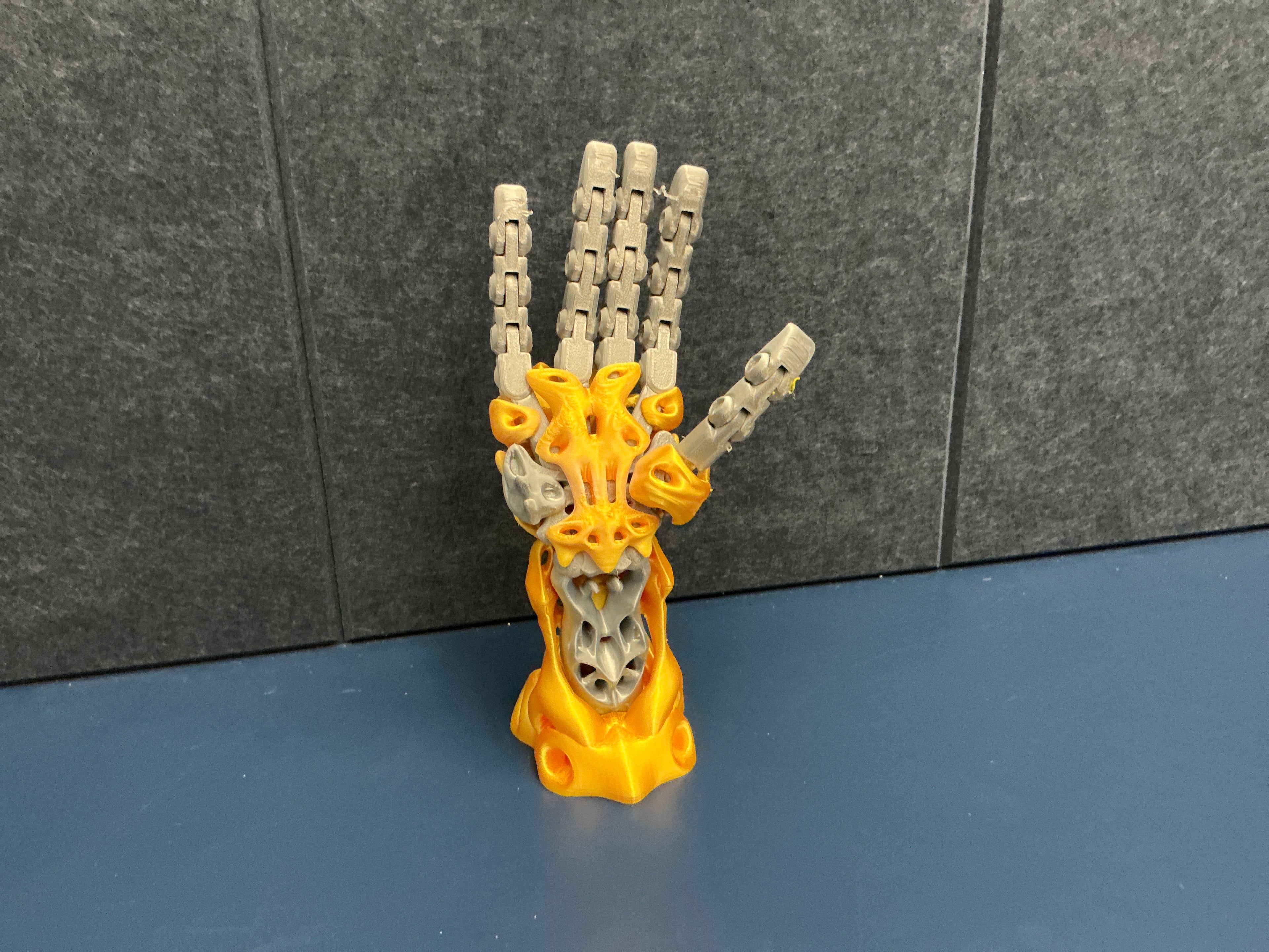 Hand